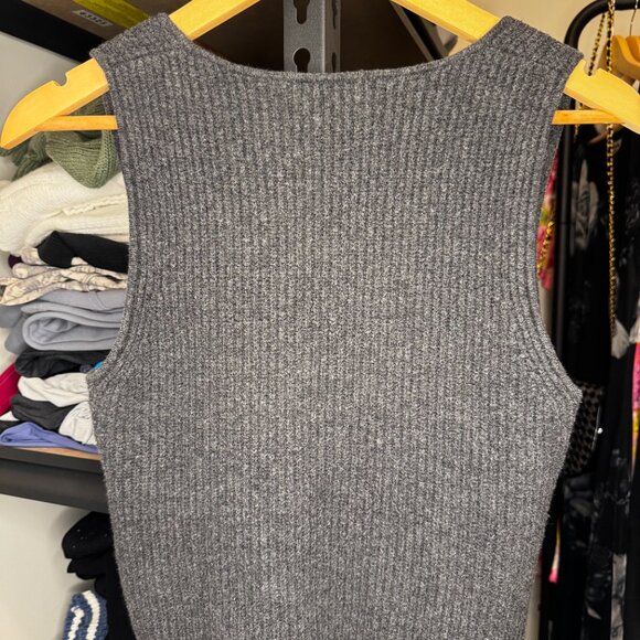 Knix Grey Sweetheart Sleeveless Sweater Vest Top | Size M | EUC - Picture 3 of 5